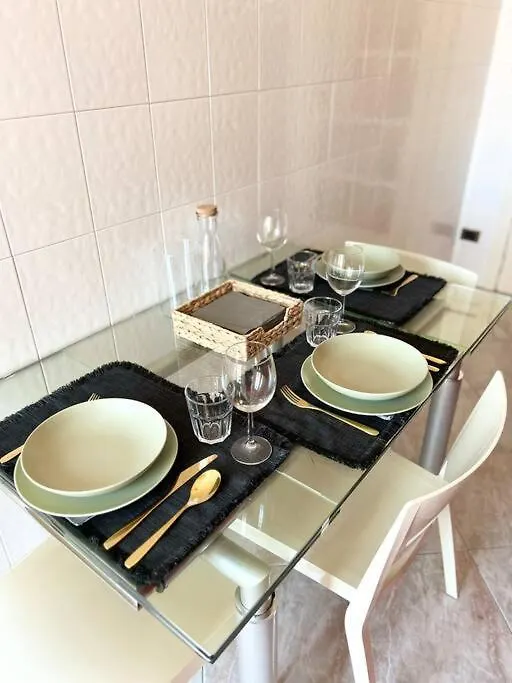 Apartament Appartamento - Stazione Centrale Mediolan